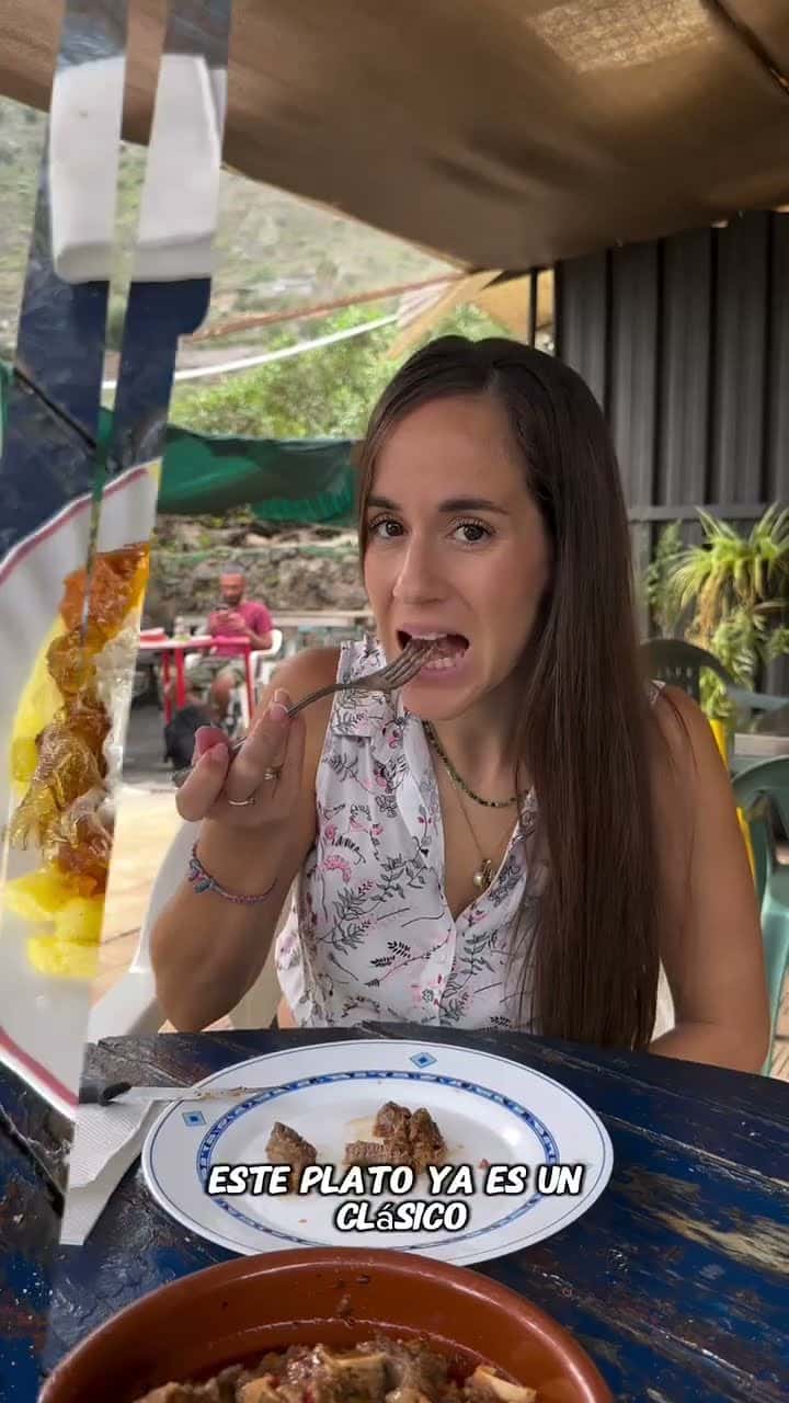 Fotograma de la visita de Jonay y Joana a Guachinche Gabriel