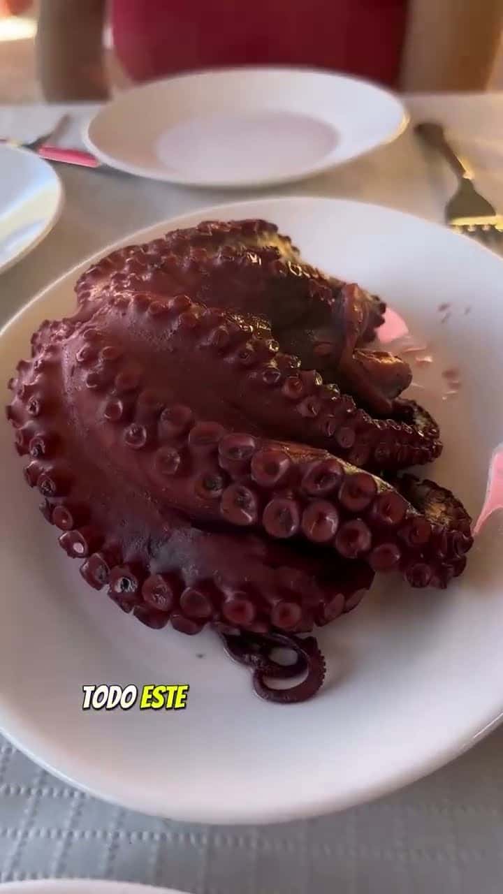 Fotograma de la visita de Jonay y Joana a Guachinche Las Galanas (Los Realejos)