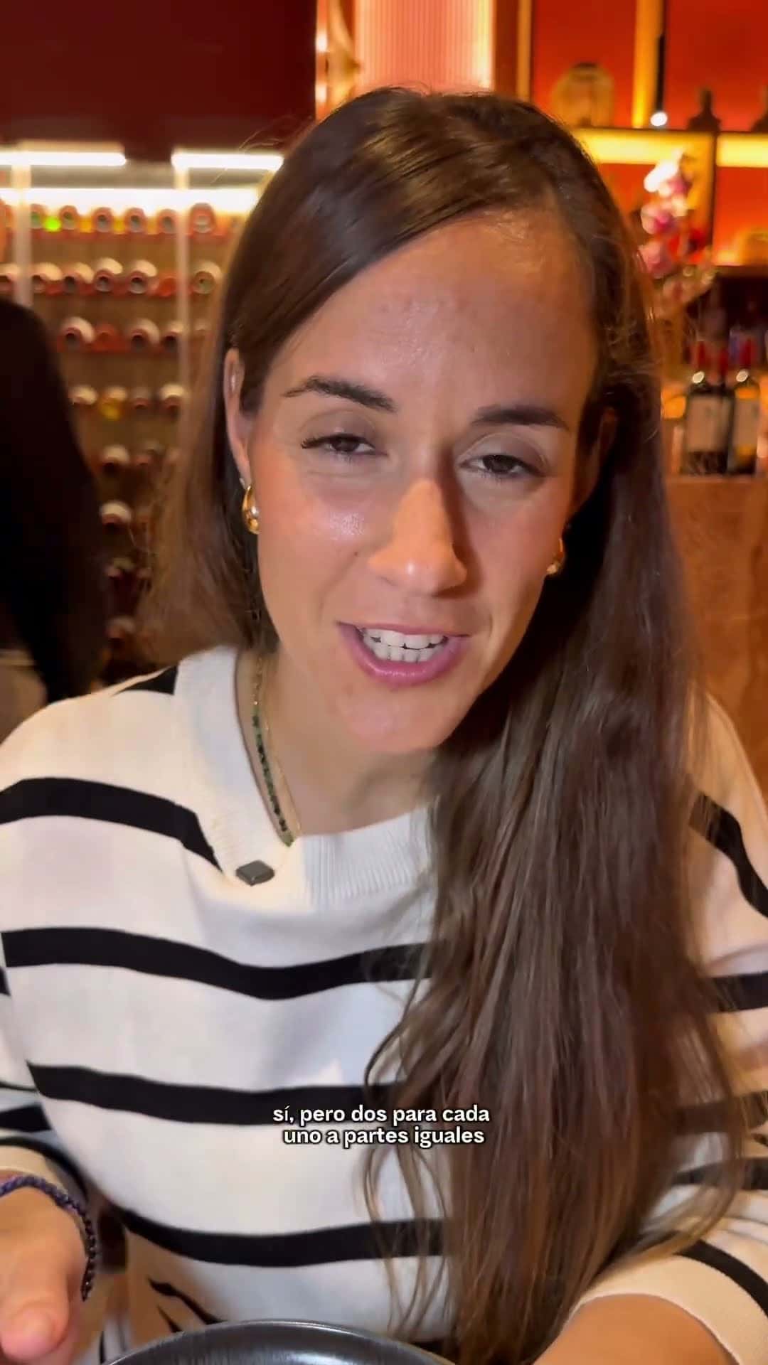 Fotograma de la visita de Jonay y Joana a Kazoku Tenerife